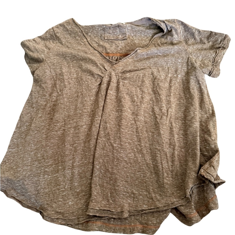 We The Free Heathered Gray V-Neck Short Sleeve Tee